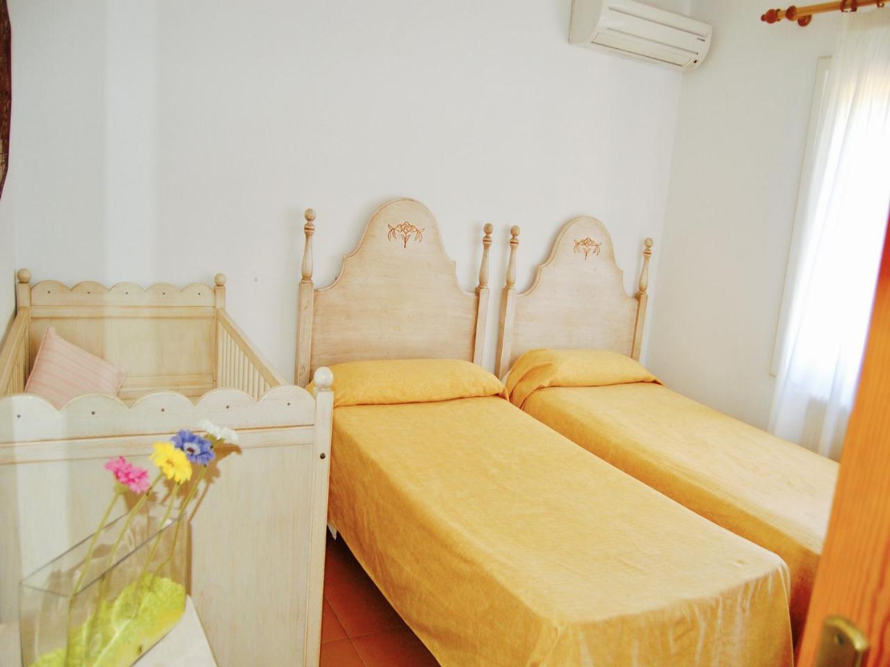 Mountain Beach Villas: Family-Friendly Retreat for Active Travelers Port de Pollenca Exterior photo